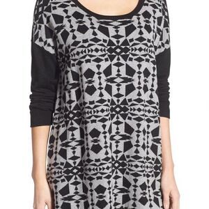 Kensie Black,Gray Print Block Asymmetrical Sweater